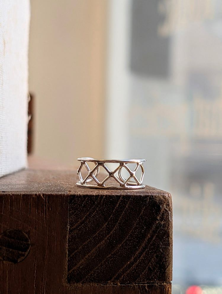 Gridline 925 Silver Ring