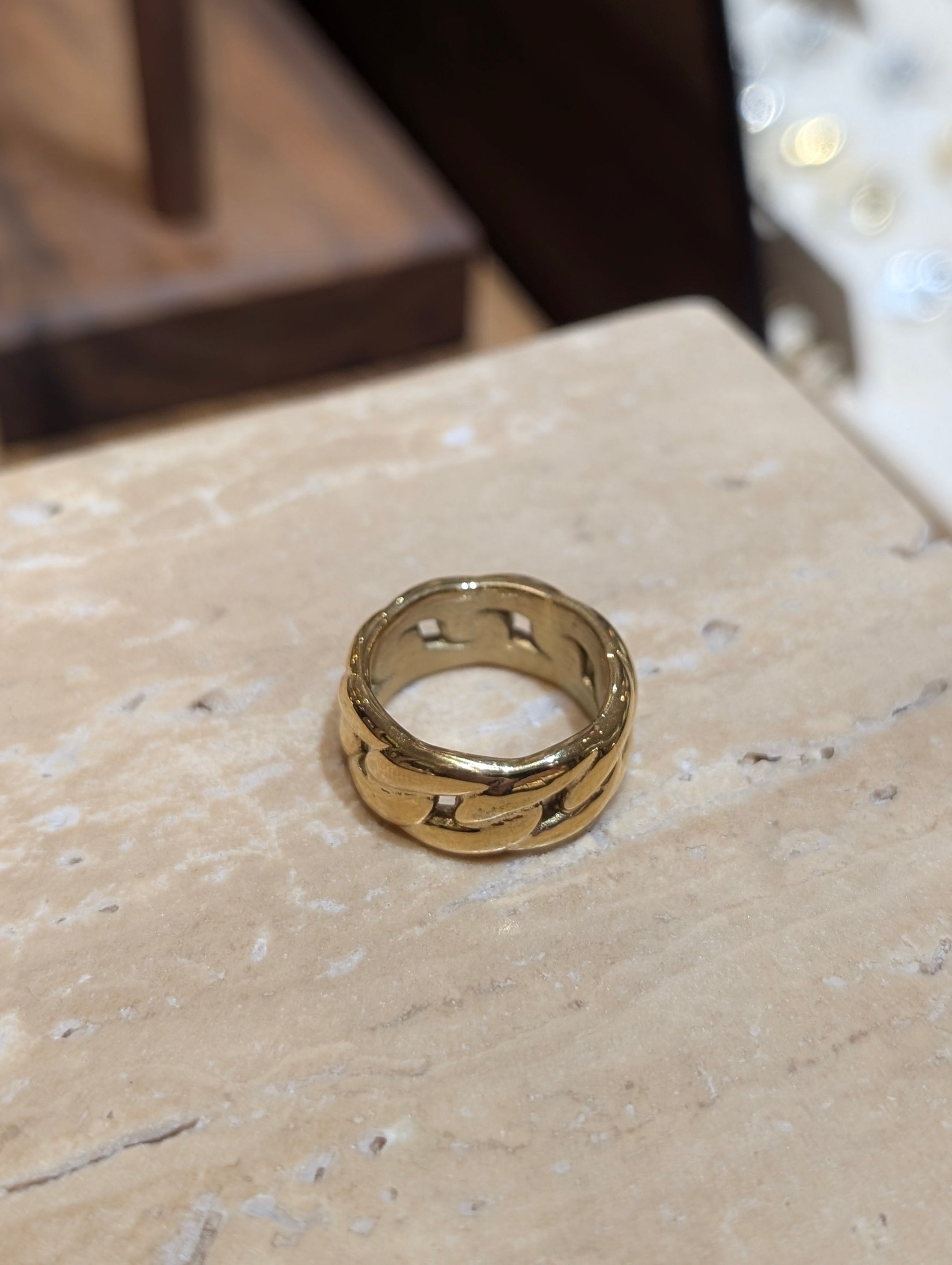 Interlock stainless steel ring