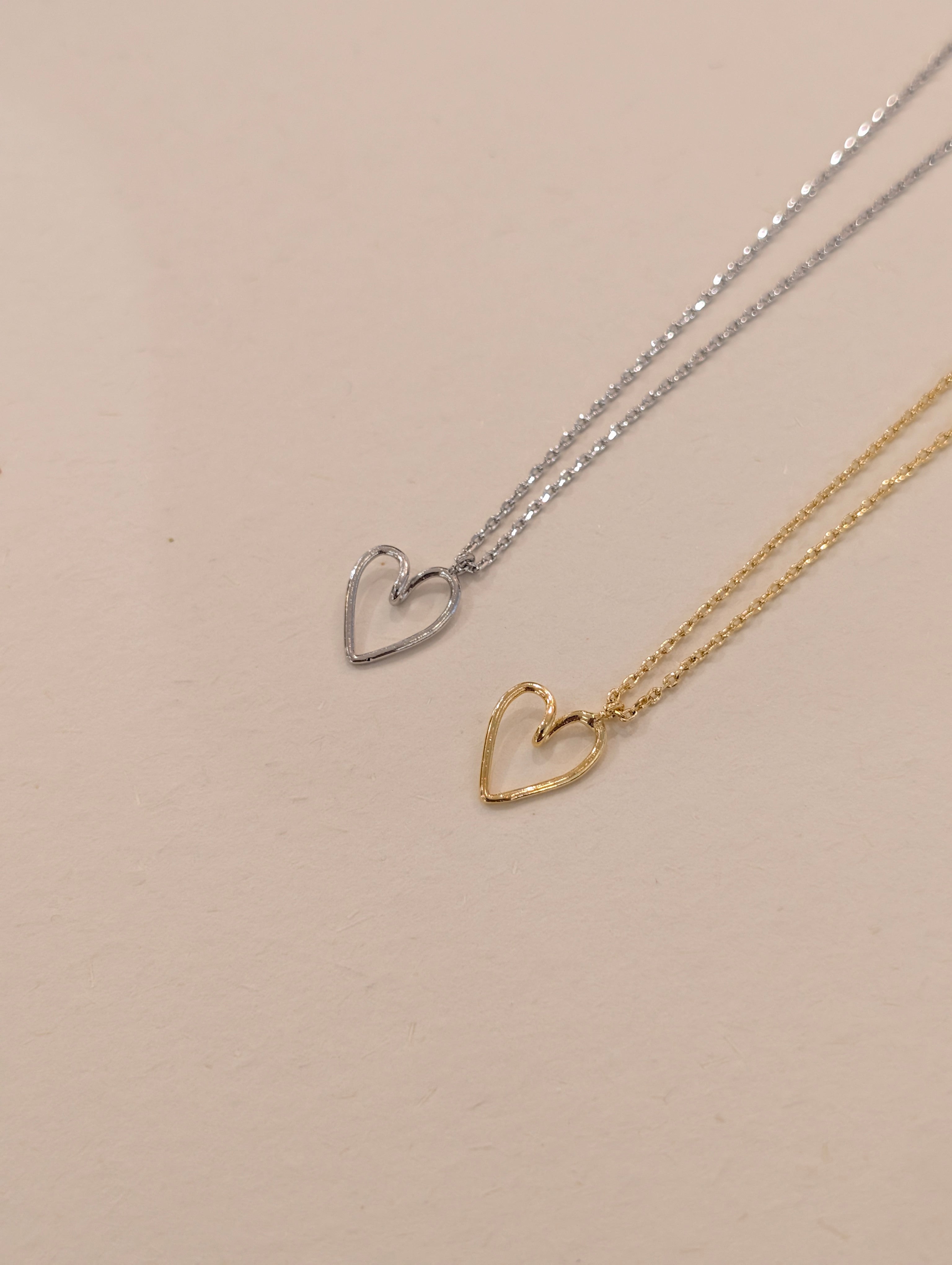 Heart hallow brass necklace
