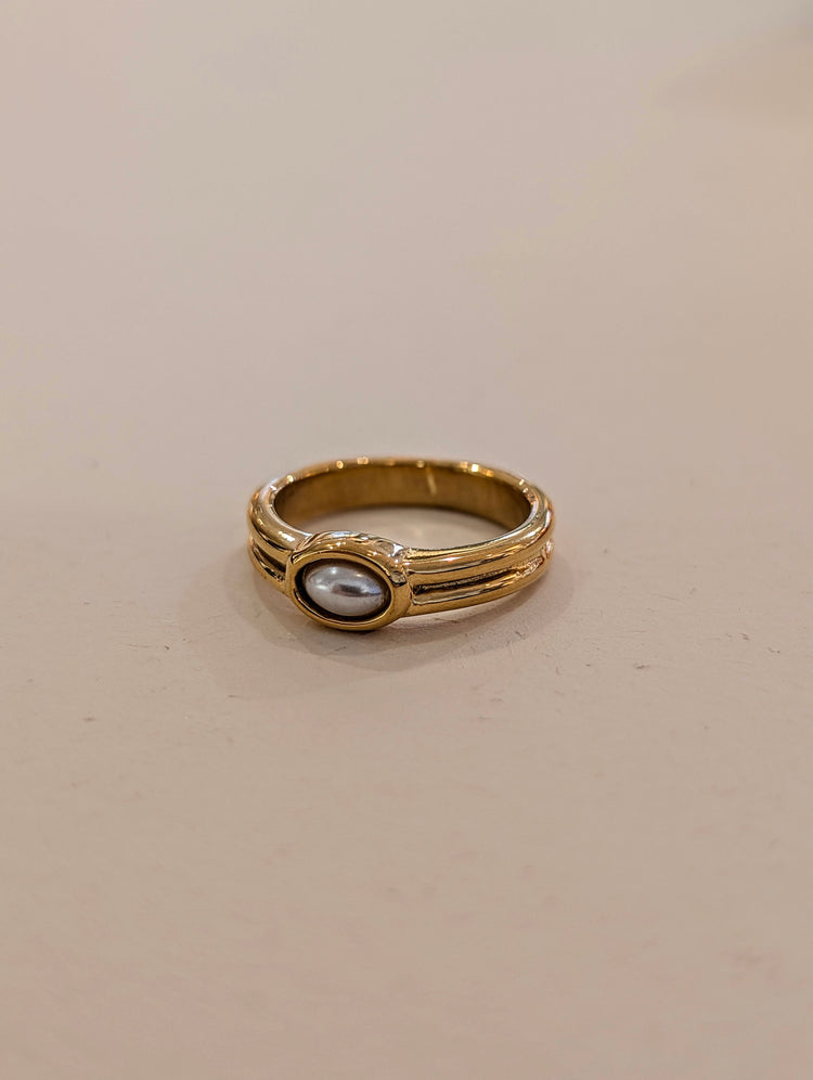 Nova pearl stainless steel ring