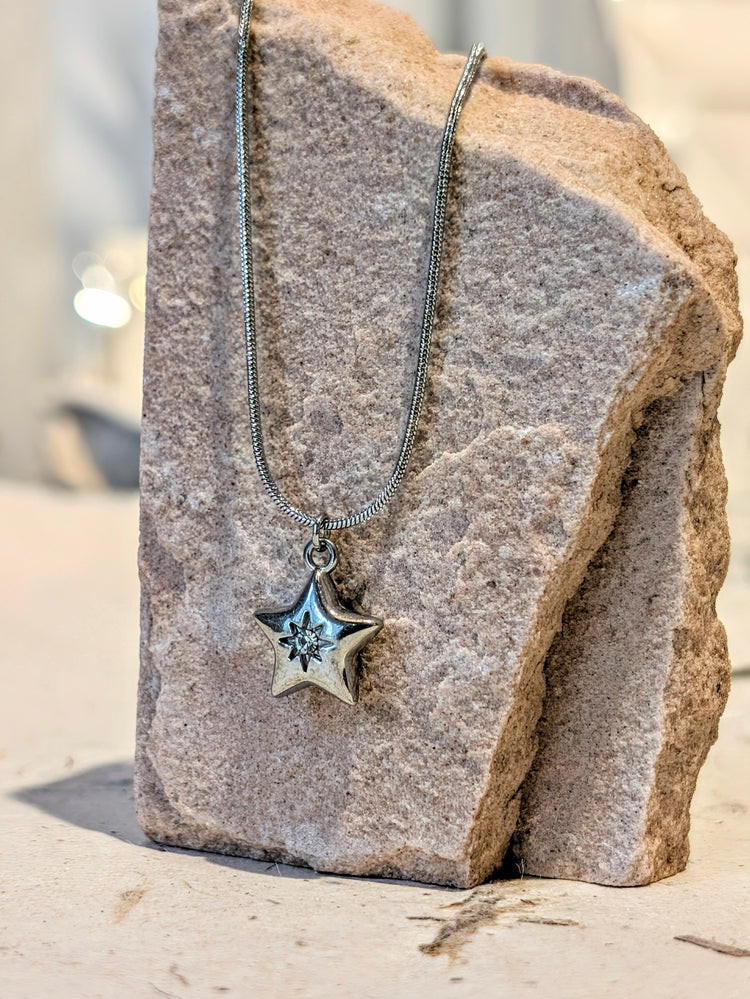 Star stud stainless steel necklace