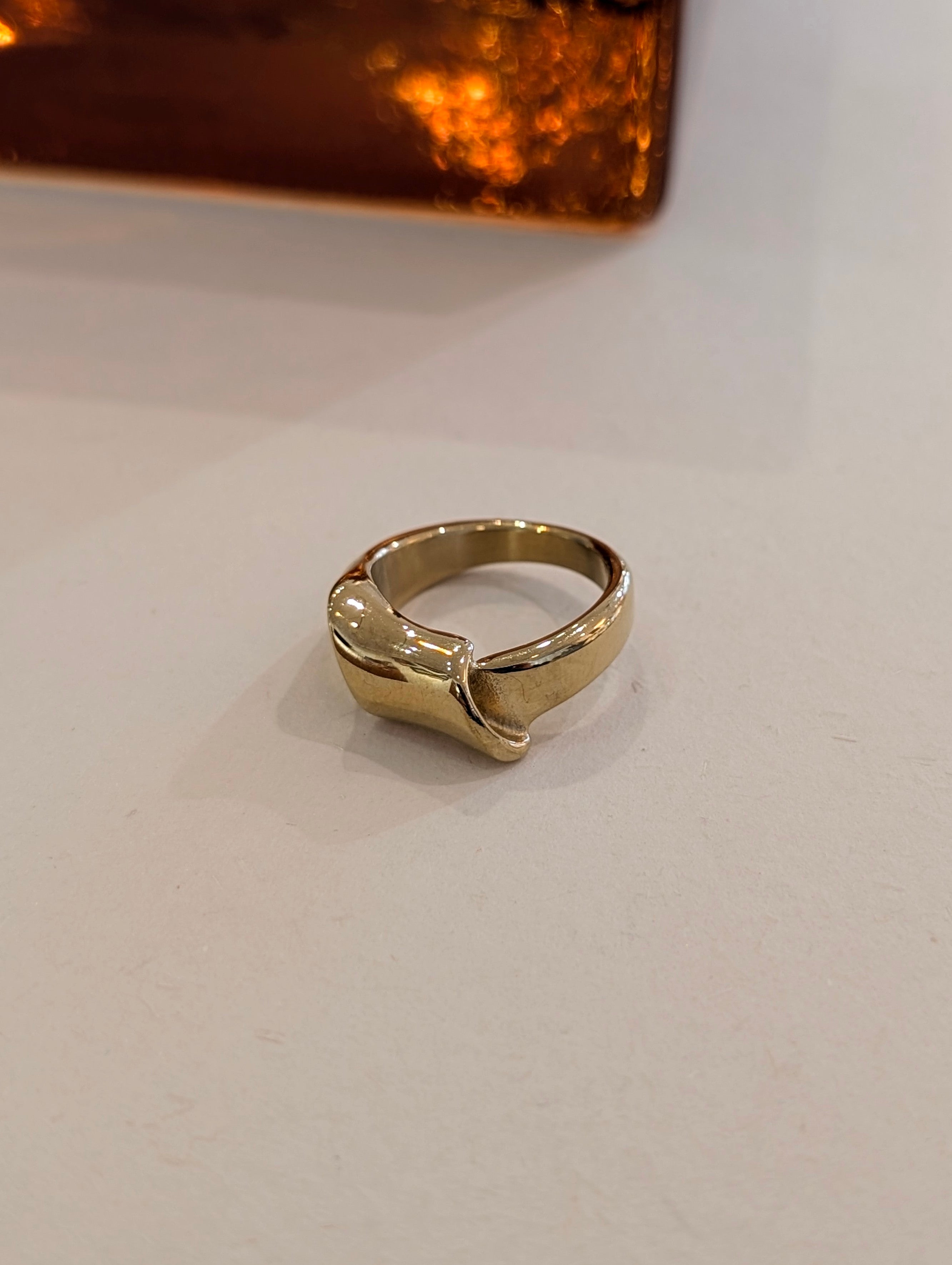 Apex stainless steel ring