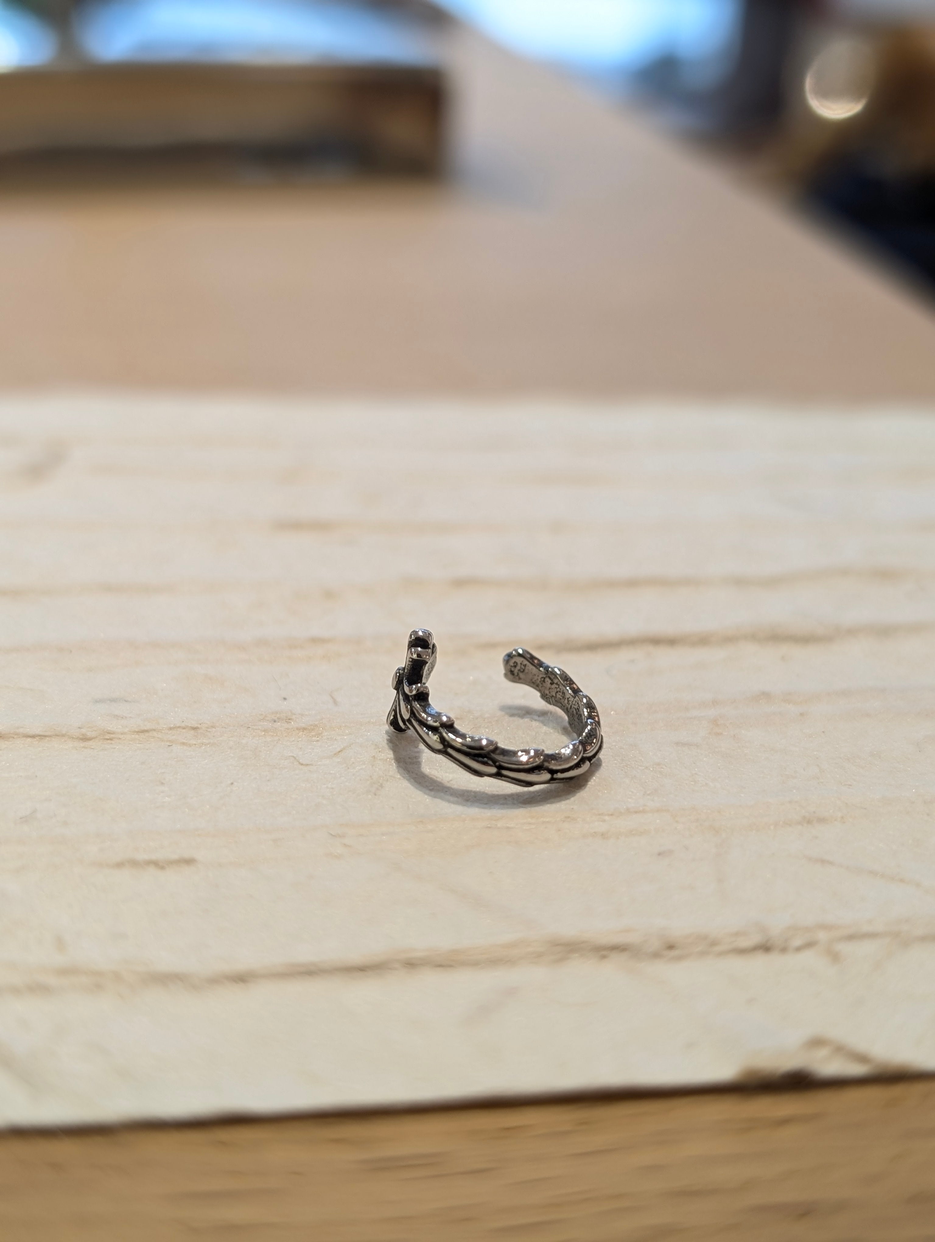 Unisex surgical steel cross Earcuff