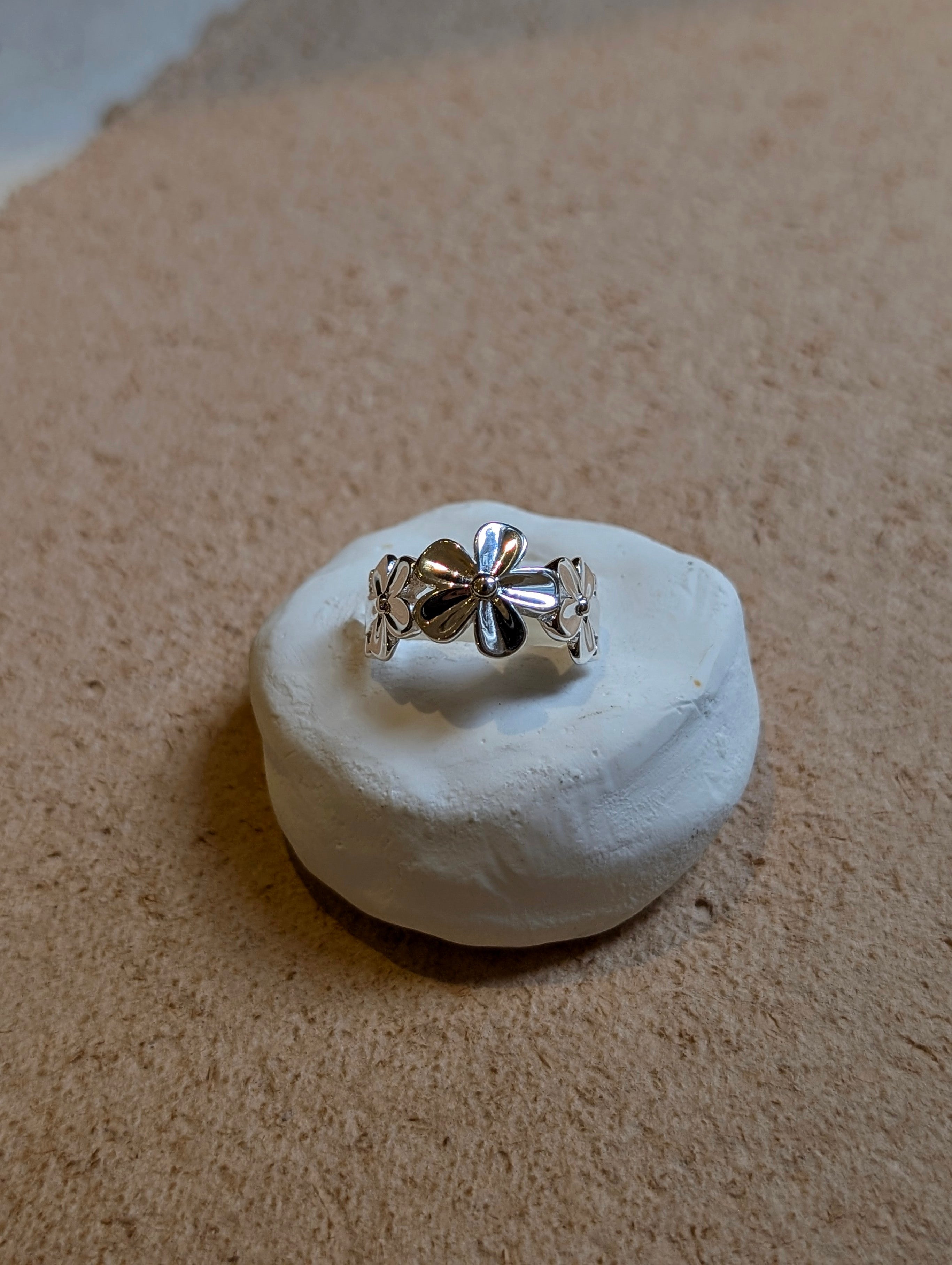 Petal Bloom 925 silver Ring
