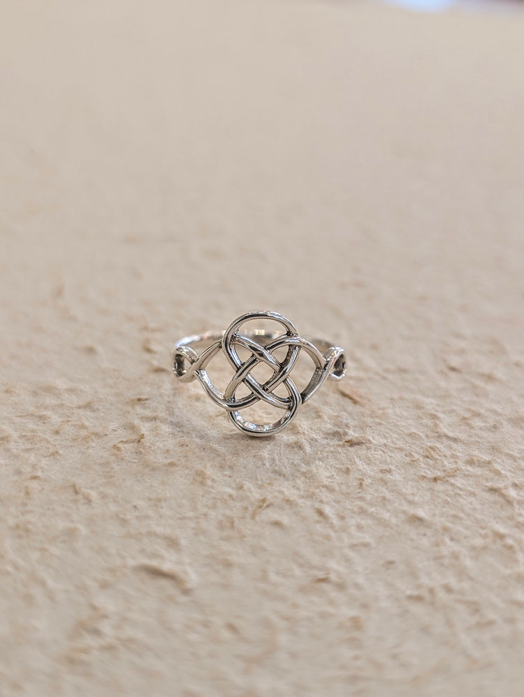 Celtic Knot Band 925 Silver Ring
