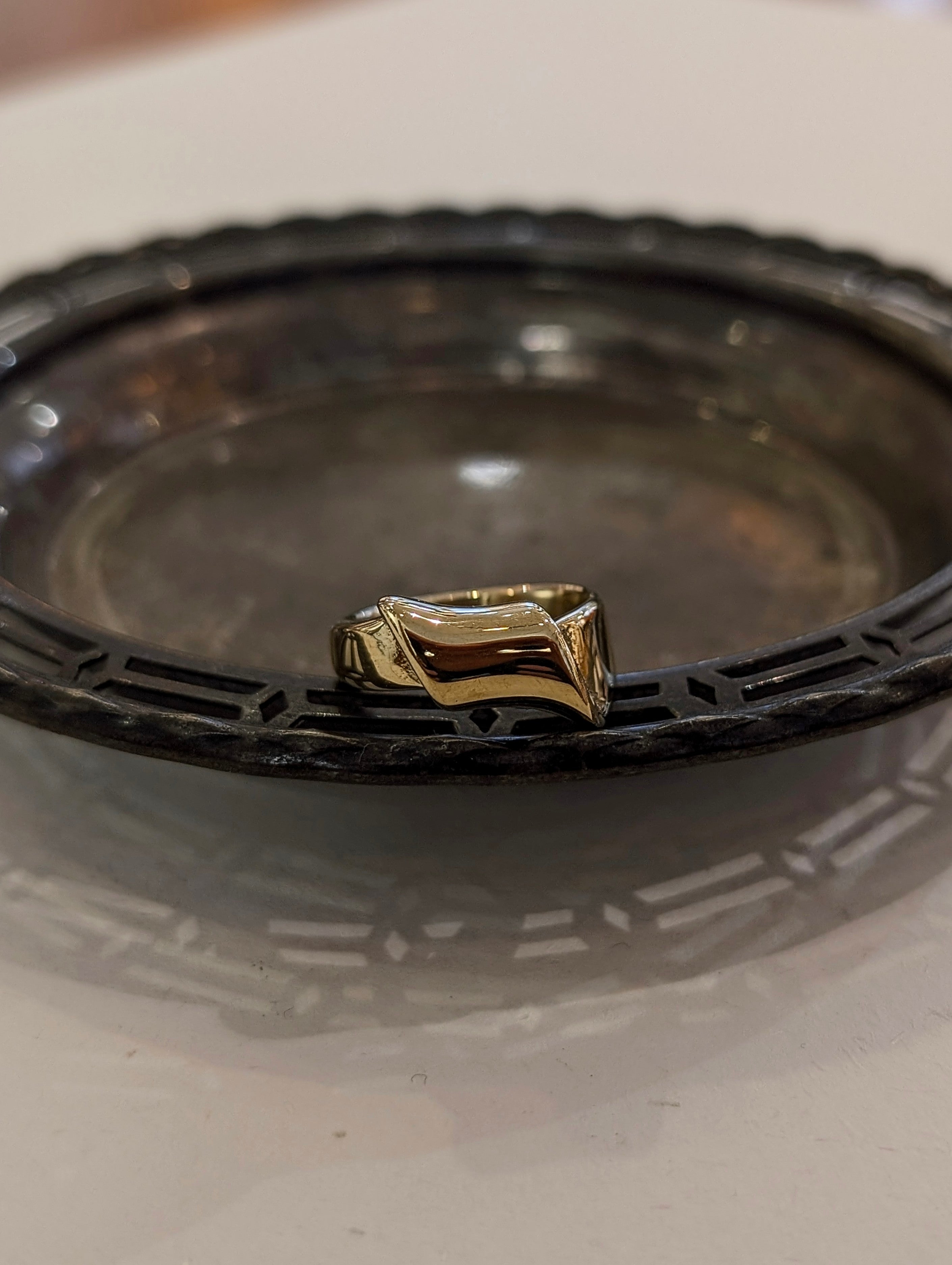 Apex stainless steel ring