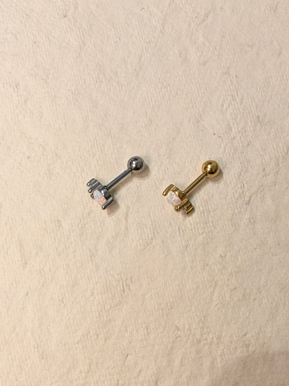 Opal CZ round surgical steel stud Piercing (1pc)
