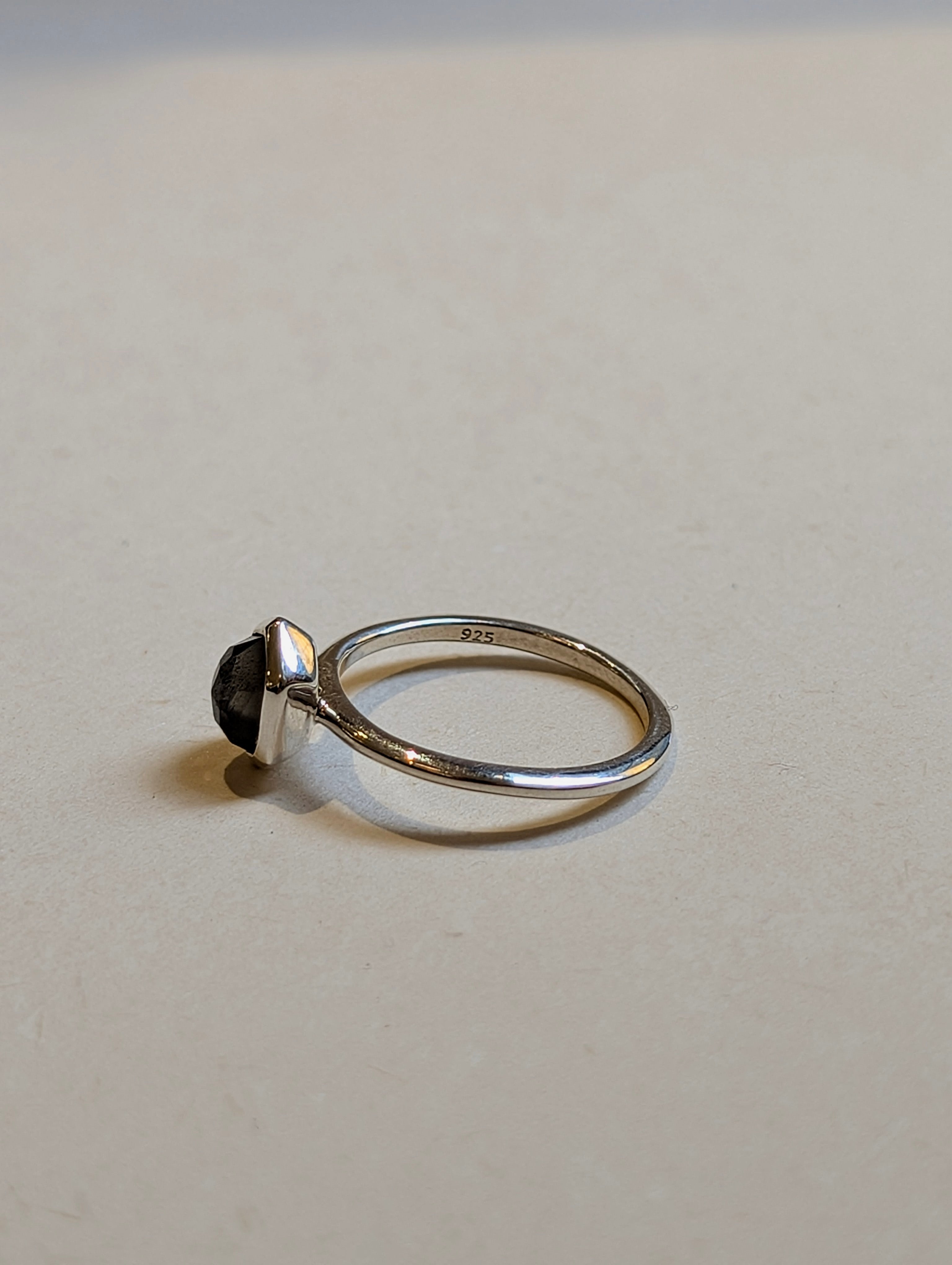 Labradorite 925 silver ring