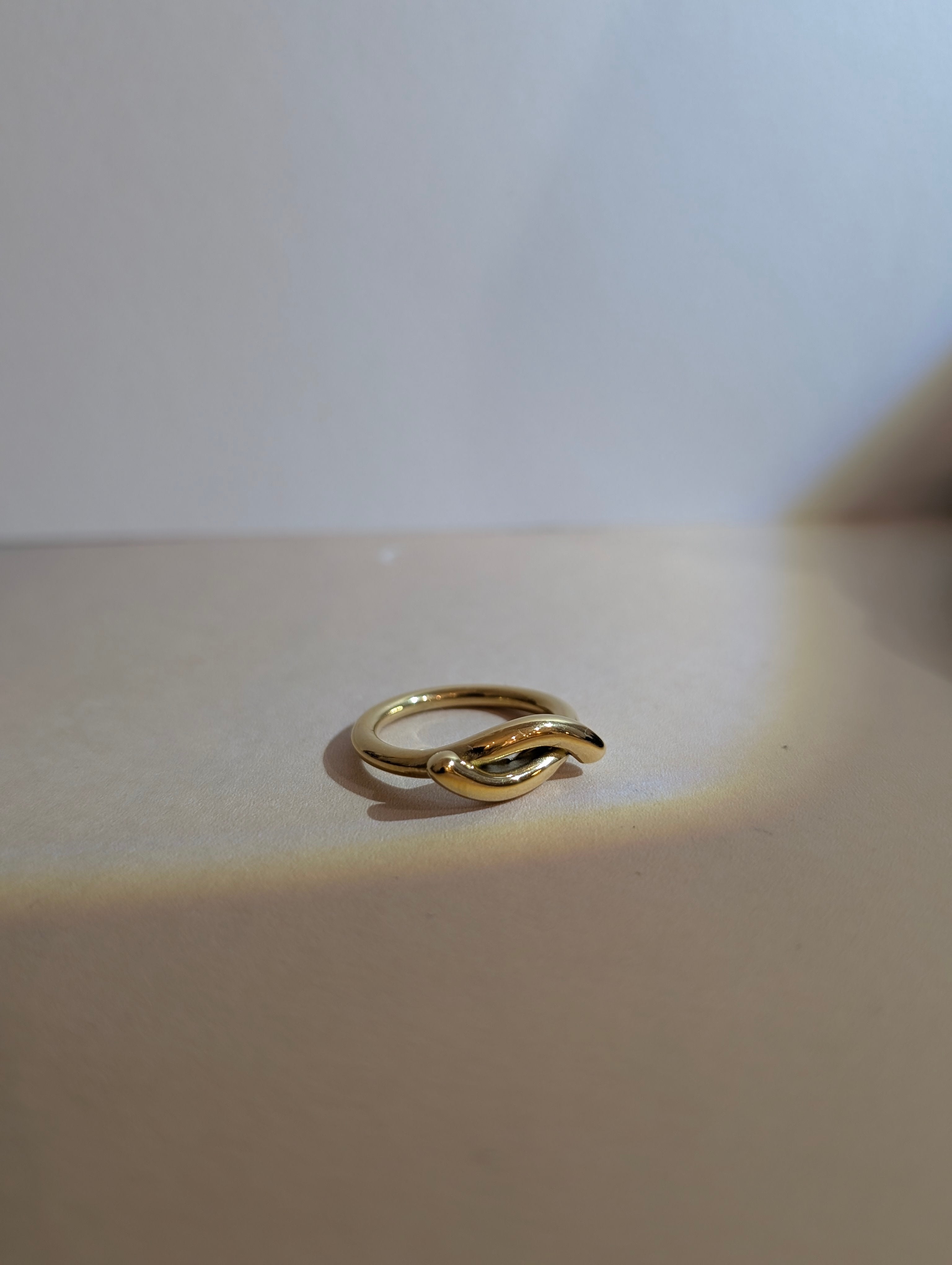 Wavy stainless steel ring