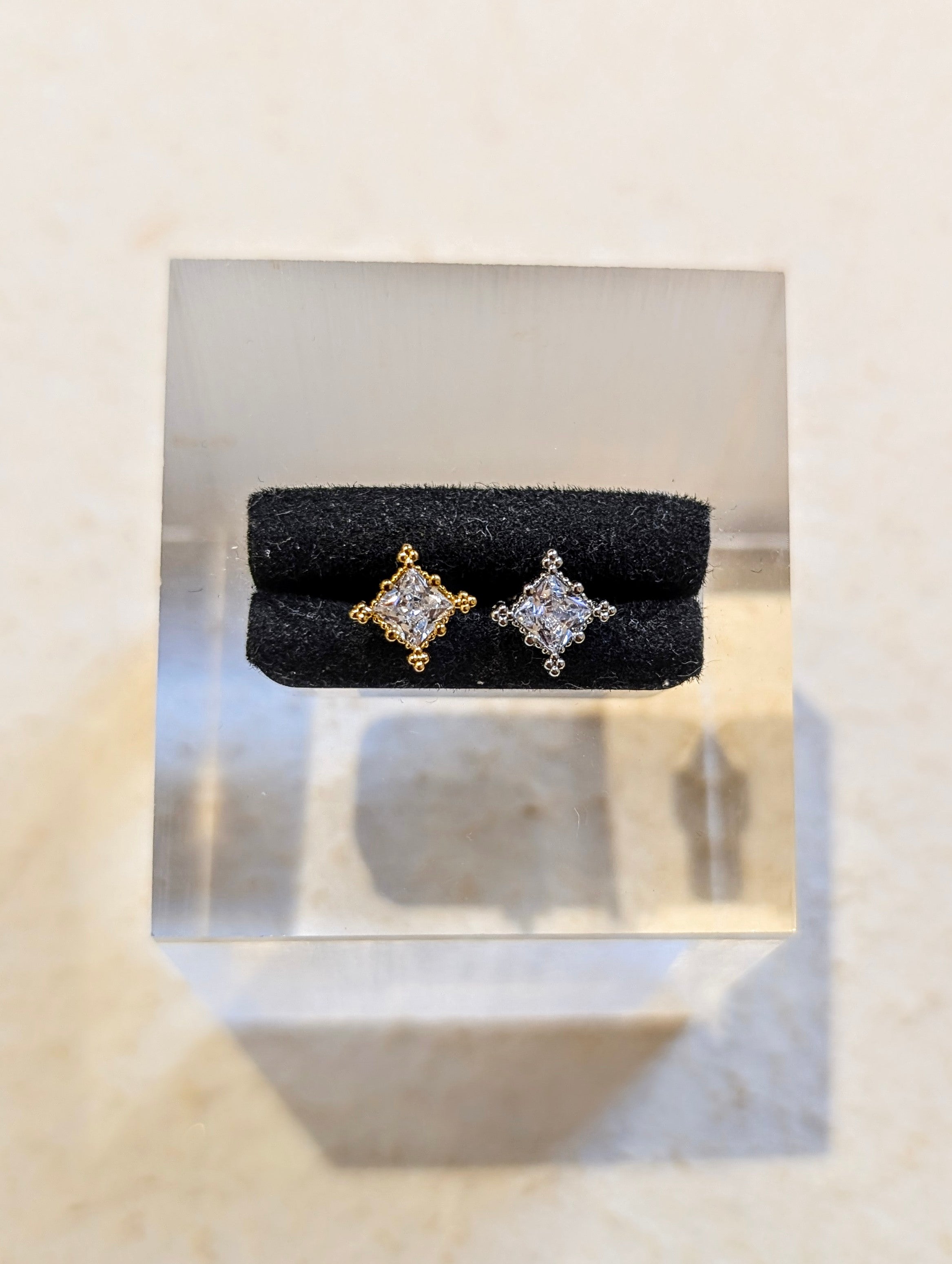 Square cz surgical steel stud piercing (1pc)