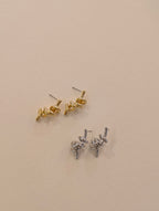 Knot twisted earrings