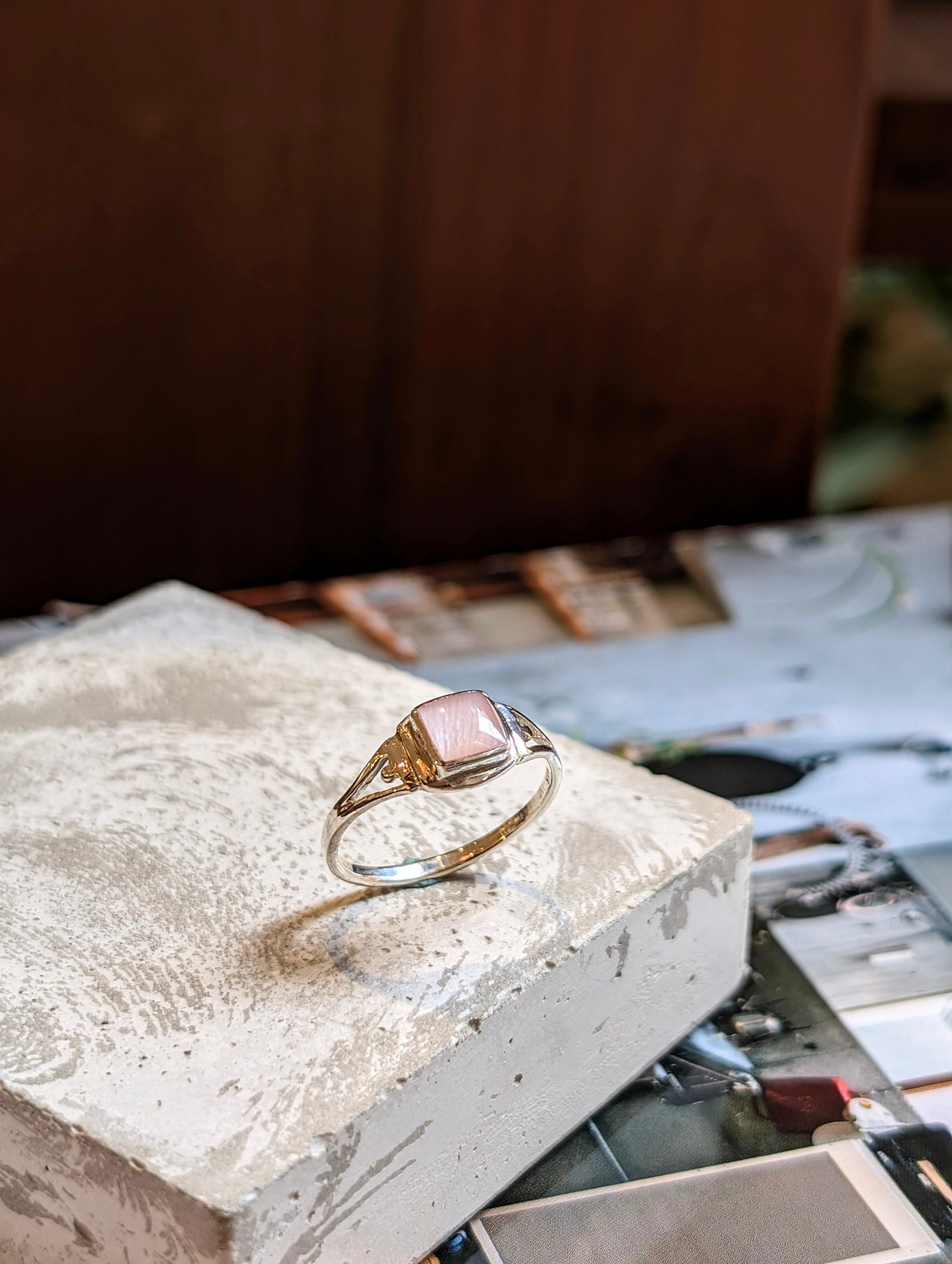 Mother Pearl 925 silver ring