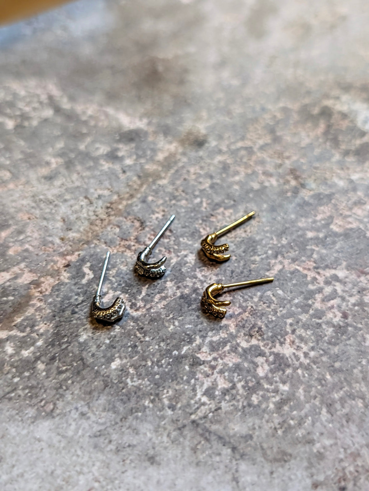 Mini stud stainless earrings