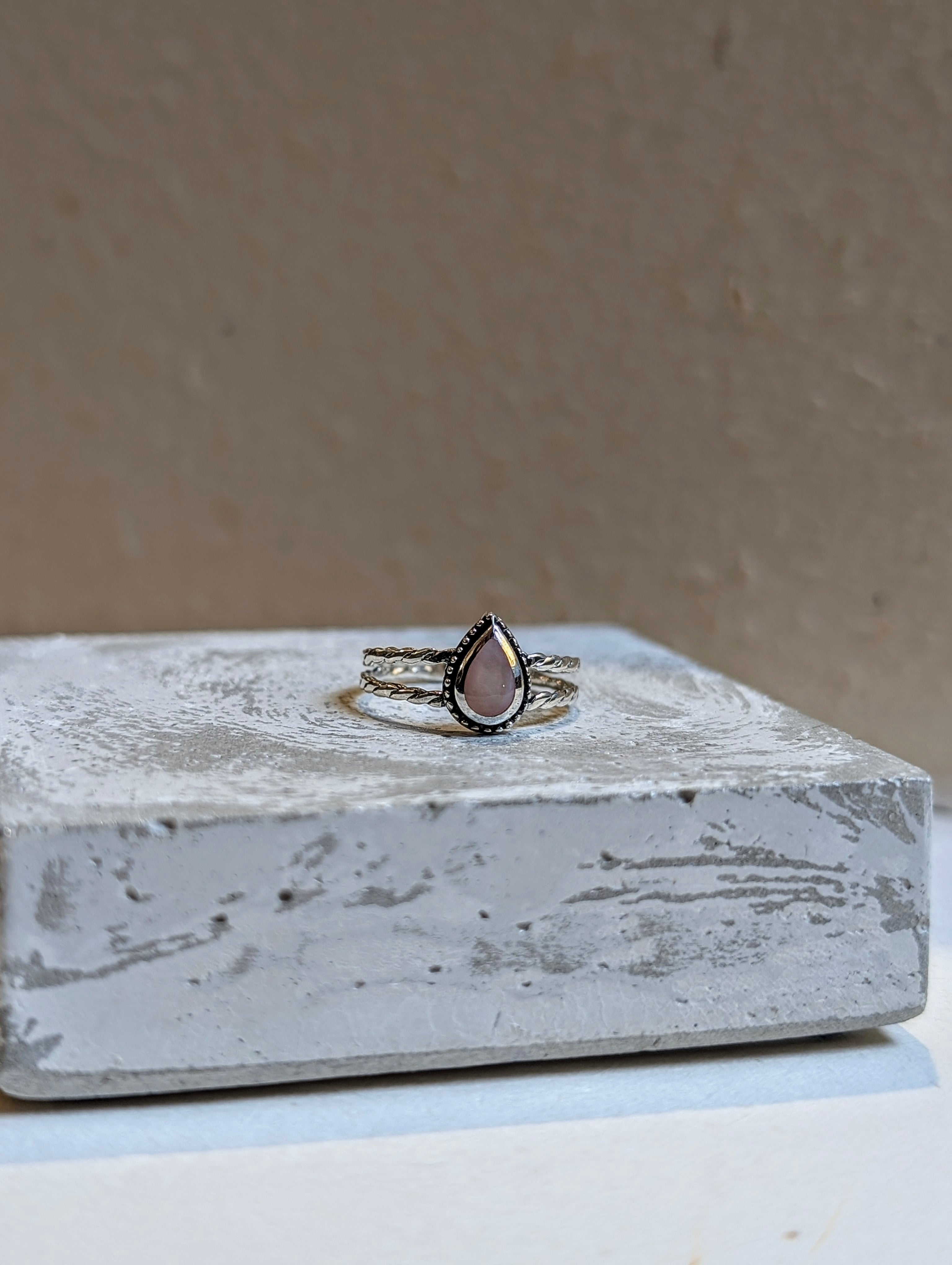 Pink mother pearl 925 silver ring