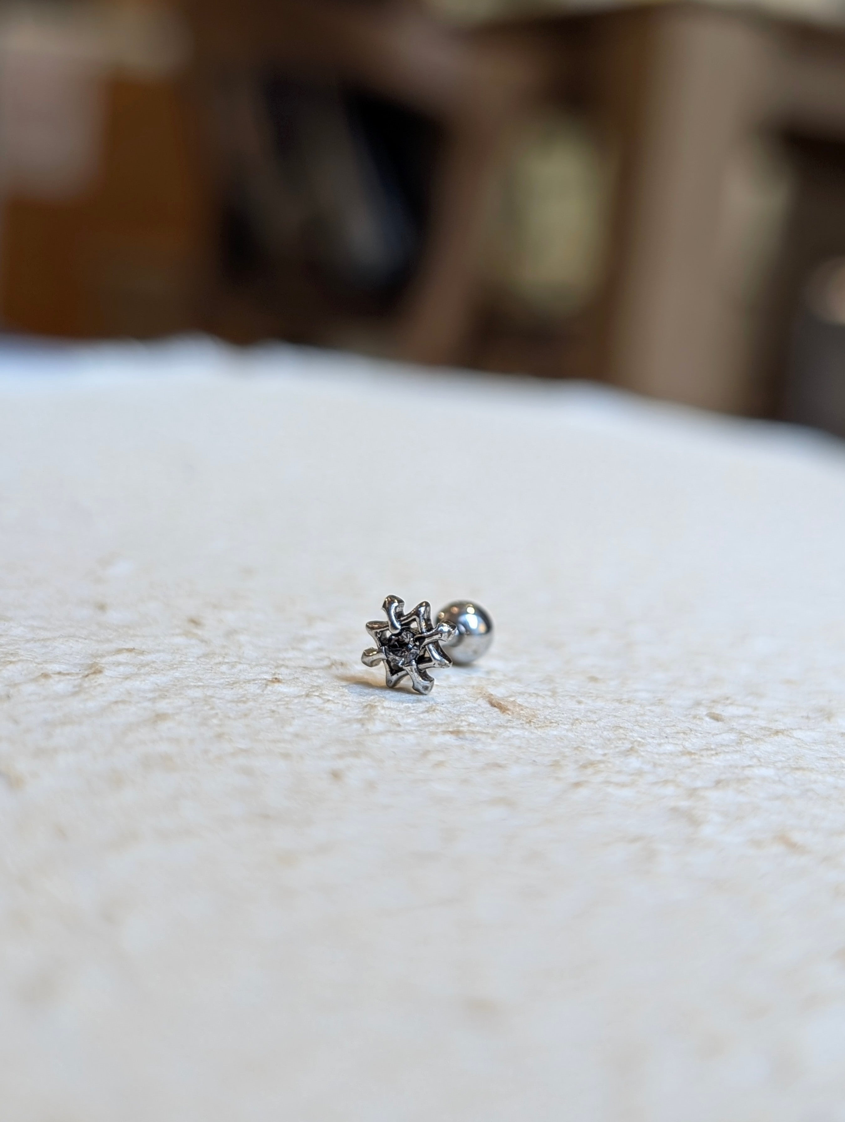 North Star stud surgical steel piercing (1pc)