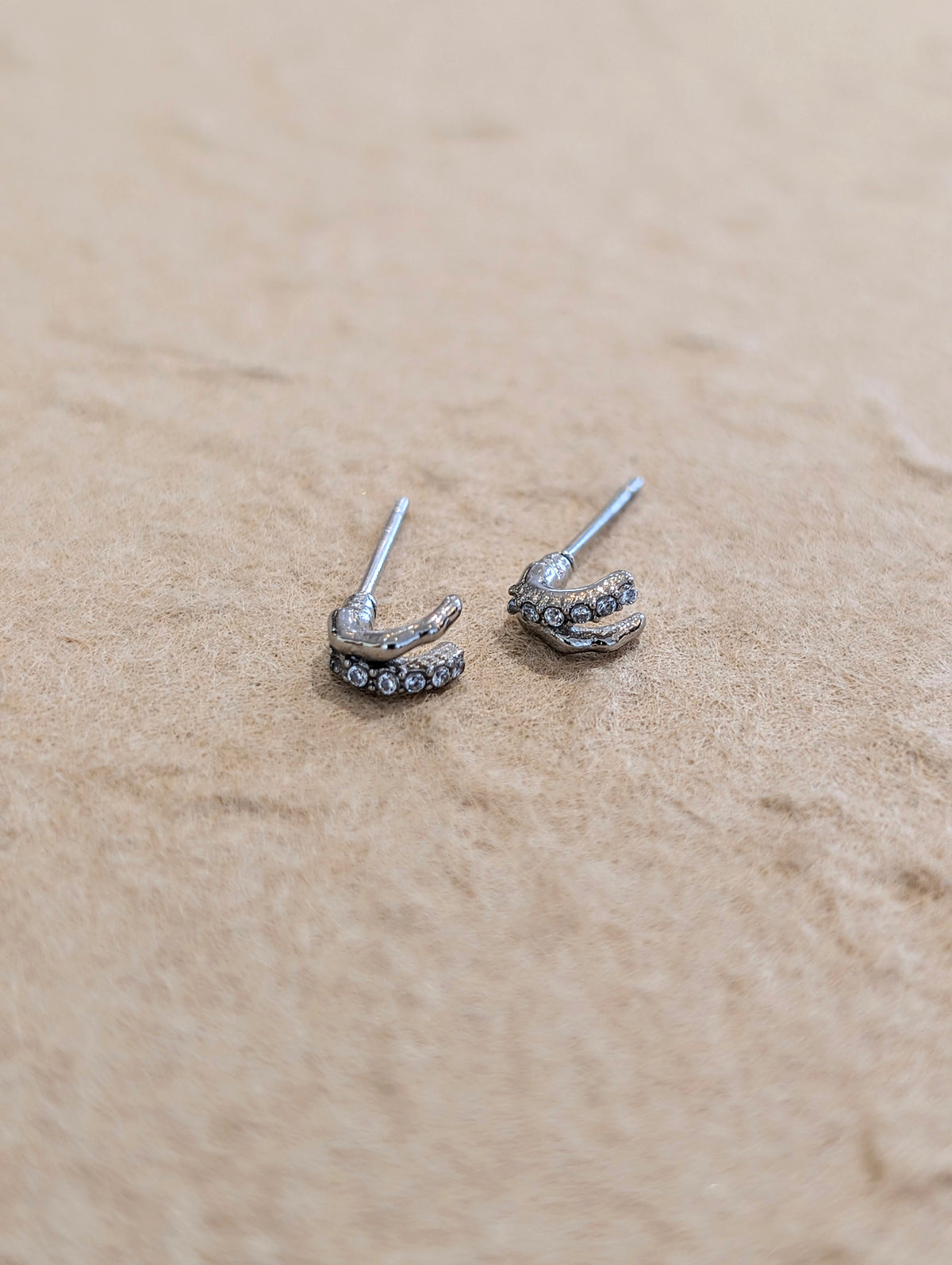 Mini stud stainless earrings
