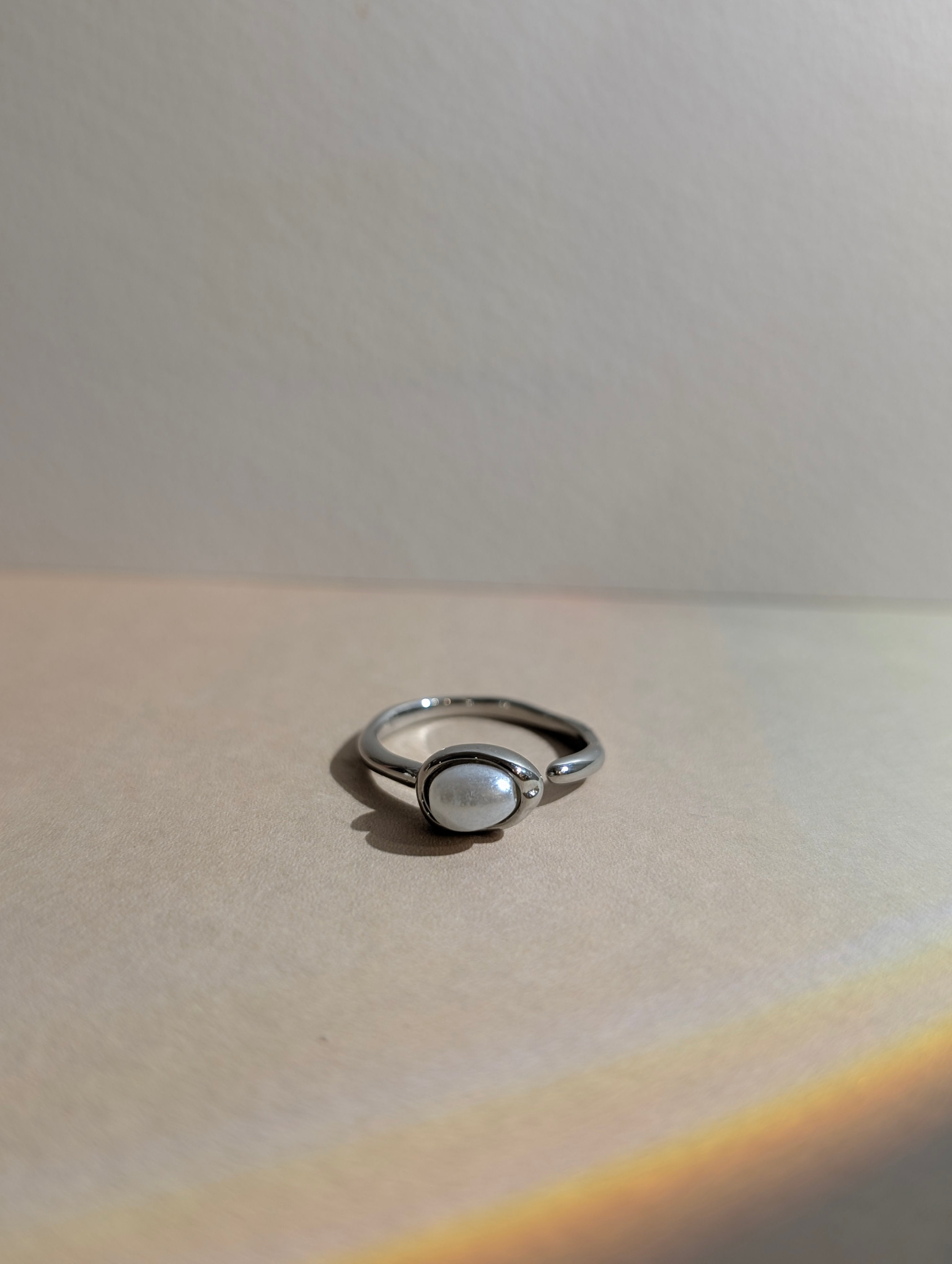 Oval faux pearl stainless steel ring