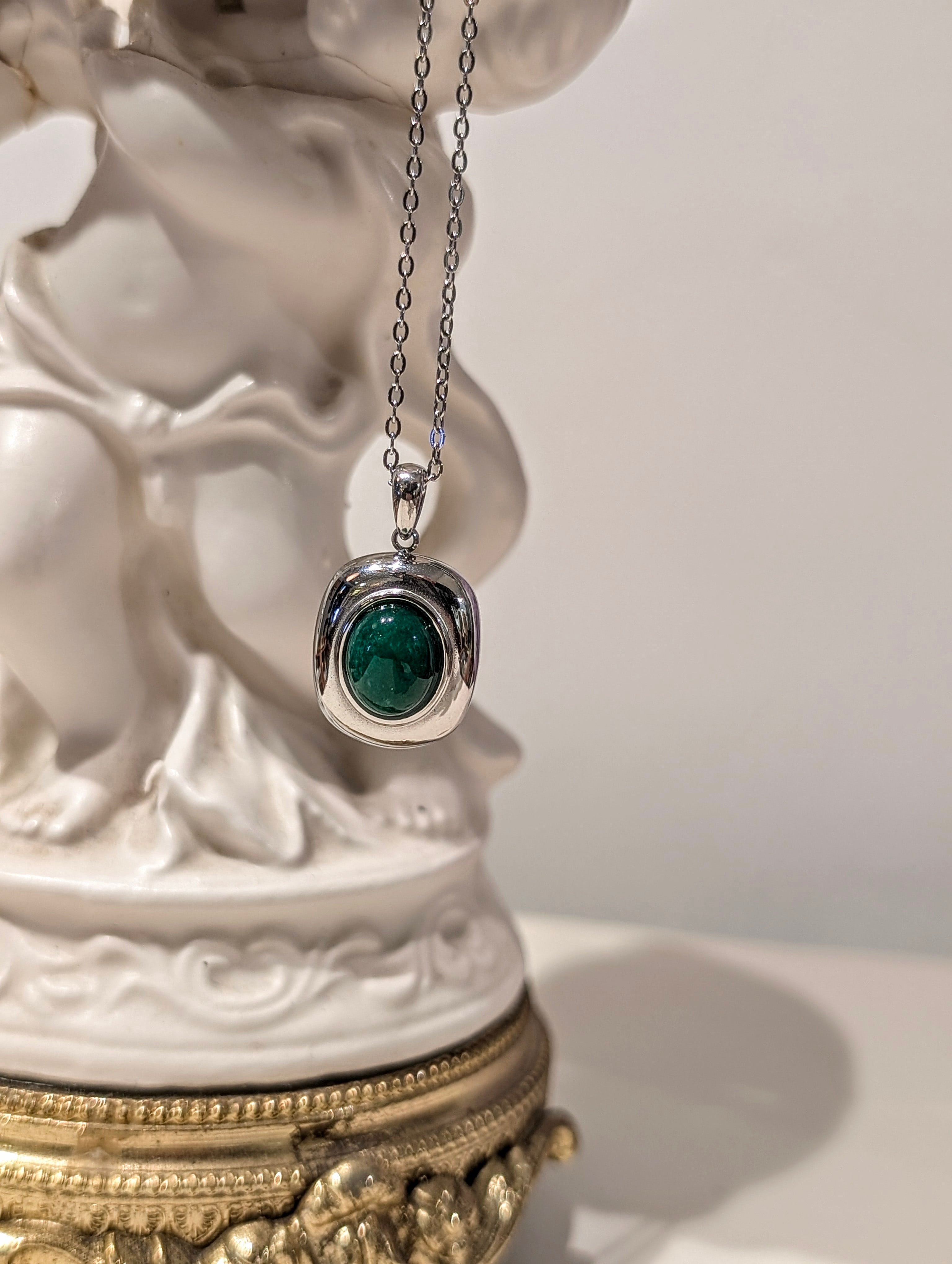 Evergreen stainless steel necklace